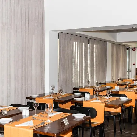 Kefalos Damon 公寓式酒店 3*