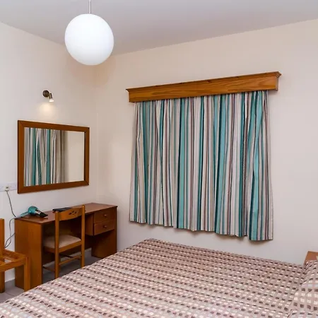 Aparthotel Kefalos Damon